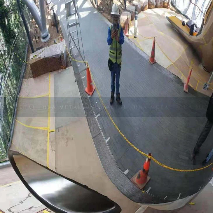 mirror polished facade